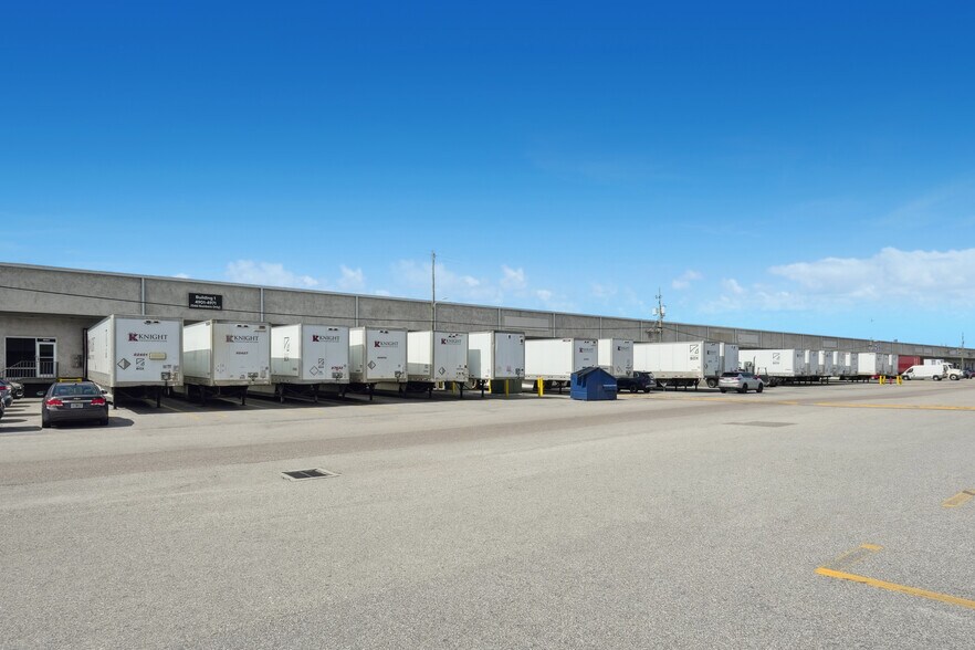 More Photos Of 4501-4751 Transport Dr, Tampa Unknown For Lease