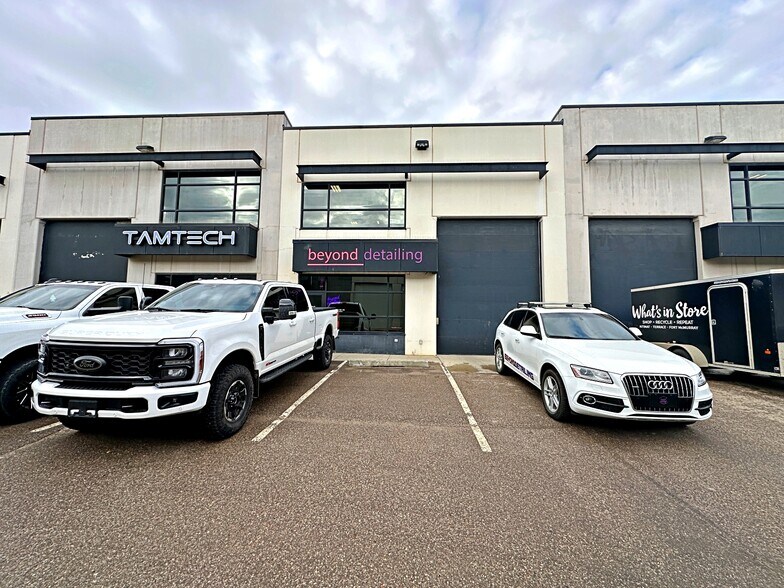 More Photos Of 400 Mackenzie Blvd, Fort McMurray Flex For Sale