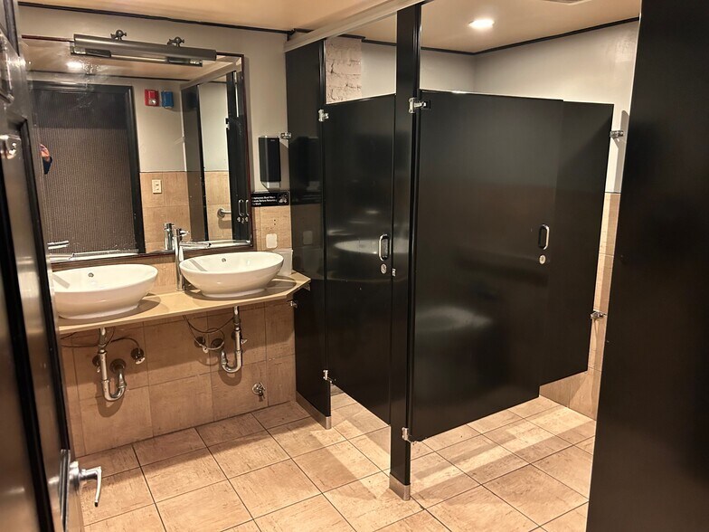 More Photos Of 43-61 Mamaroneck Ave, White Plains Storefront Retail Office For Lease