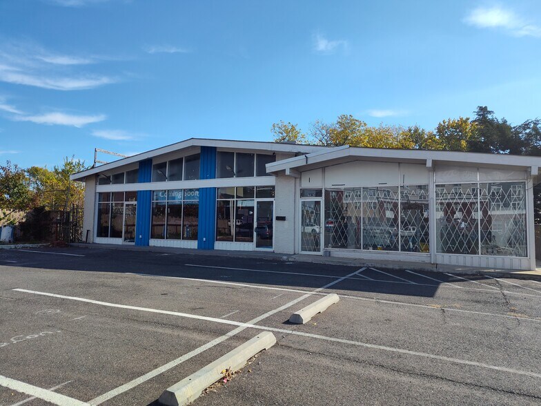 More Photos Of 6825 Richmond Hwy, Alexandria Freestanding For Sale