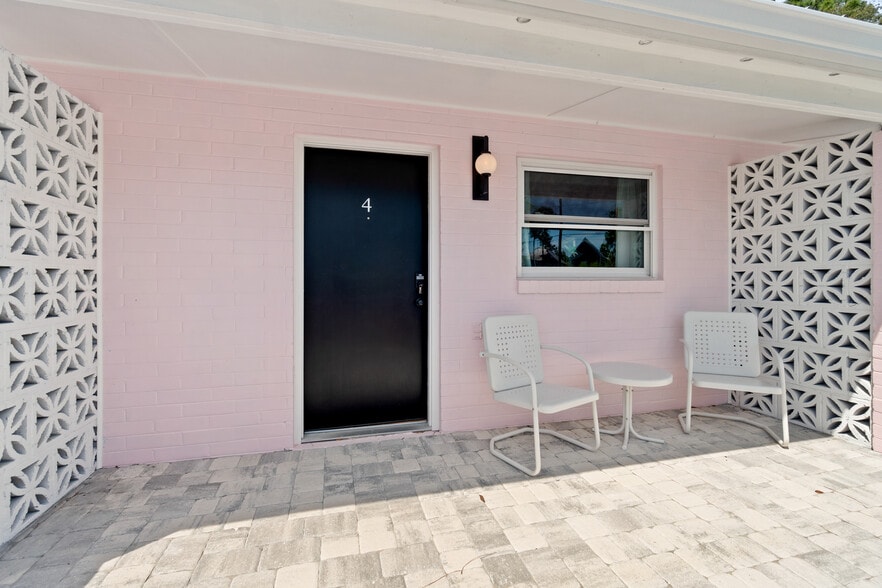 More Photos Of 3155 W Highway 98, Port Saint Joe Hotel For Sale