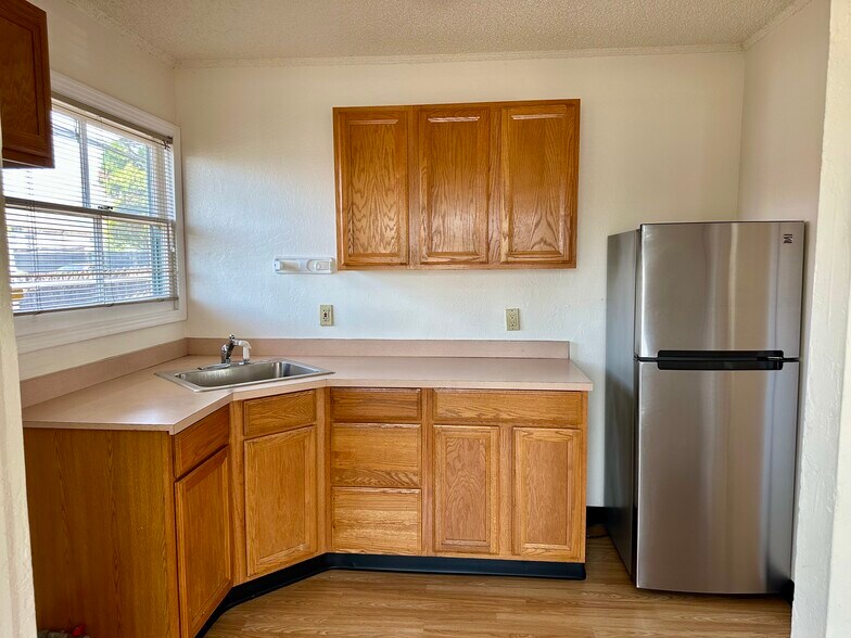 More Photos Of 2062 Washington Ave, San Leandro Apartments For Sale
