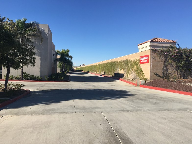 More Photos Of 41705 Elm St, Murrieta Warehouse For Lease