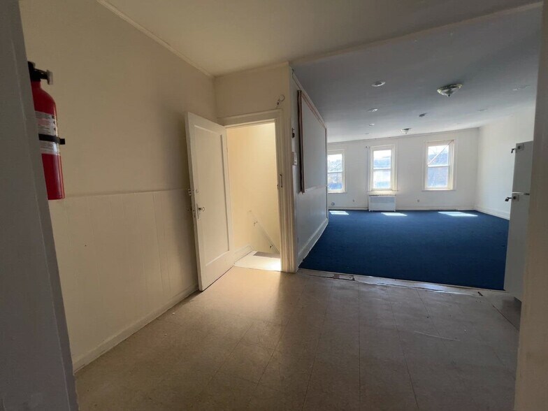 More Photos Of 5017 Avenue D, Brooklyn Storefront Retail Residential For Sale