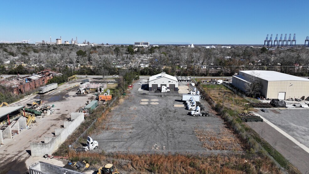 More Photos Of 1907 Louisville Rd, Savannah Warehouse For Lease