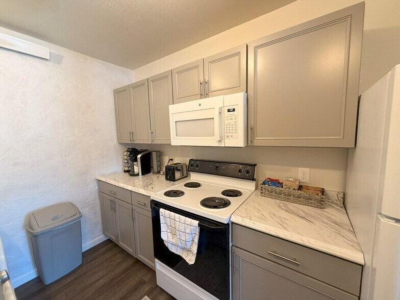 More Photos Of 722 W Jefferson St, Trinidad Apartments For Sale