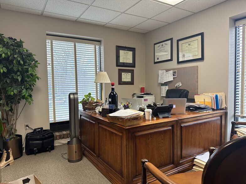 More Photos Of 32 Mercer St, Hackensack Office For Lease