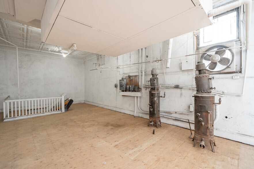 More Photos Of 189 Monroe St, Passaic Warehouse For Sale