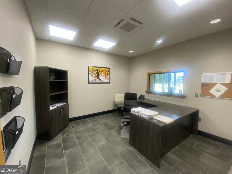 More Photos Of 1124 GA Highway 29 S, East Dublin Office For Sale