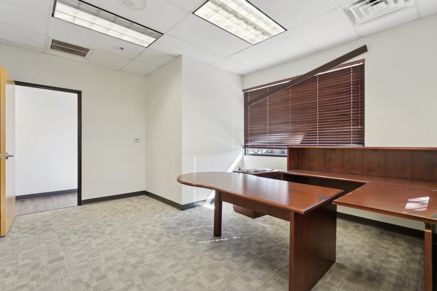 More Photos Of 3400 N Dysart Rd, Avondale Medical For Lease