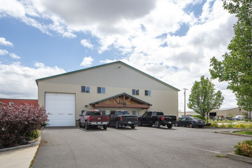 More Photos Of 3606 E Wellesley Ave, Spokane Service For Lease