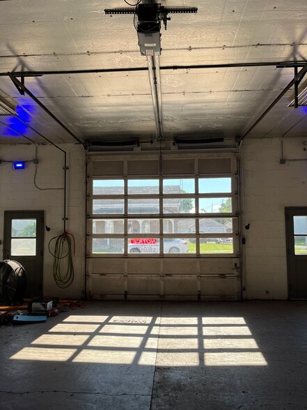 More Photos Of 11 N Center St, Cambridge City Freestanding For Sale
