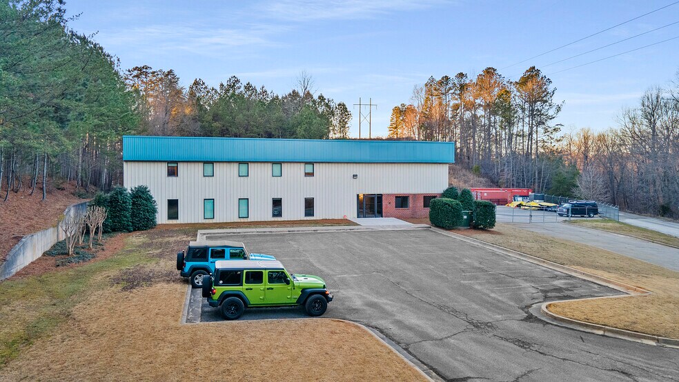 More Photos Of 91 W Hightower Dr, Dawsonville Warehouse For Sale
