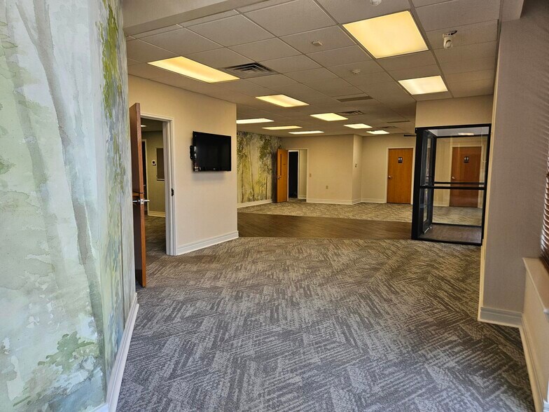 More Photos Of 2459 Emerald Pl, Greenville Medical For Sale