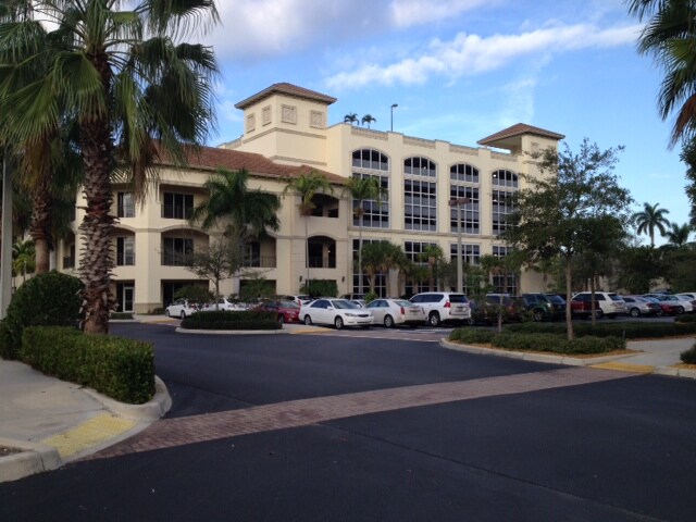 More Photos Of 4290 Professional Center Dr, Palm Beach Gardens Office For Lease