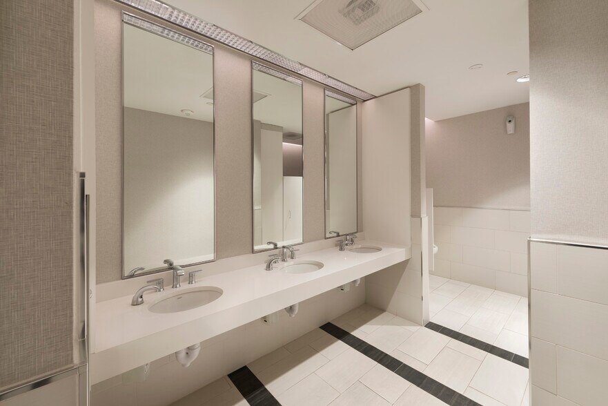 More Photos Of 777 Post Oak Blvd, Houston Office For Lease