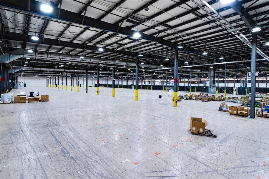 More Photos Of 175 McQueen Blvd, Summerville Manufacturing For Lease
