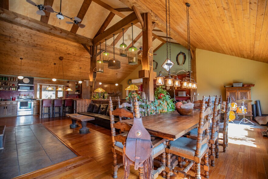 More Photos Of 949 Highway 82, Mountain Park Storefront Retail Residential For Sale