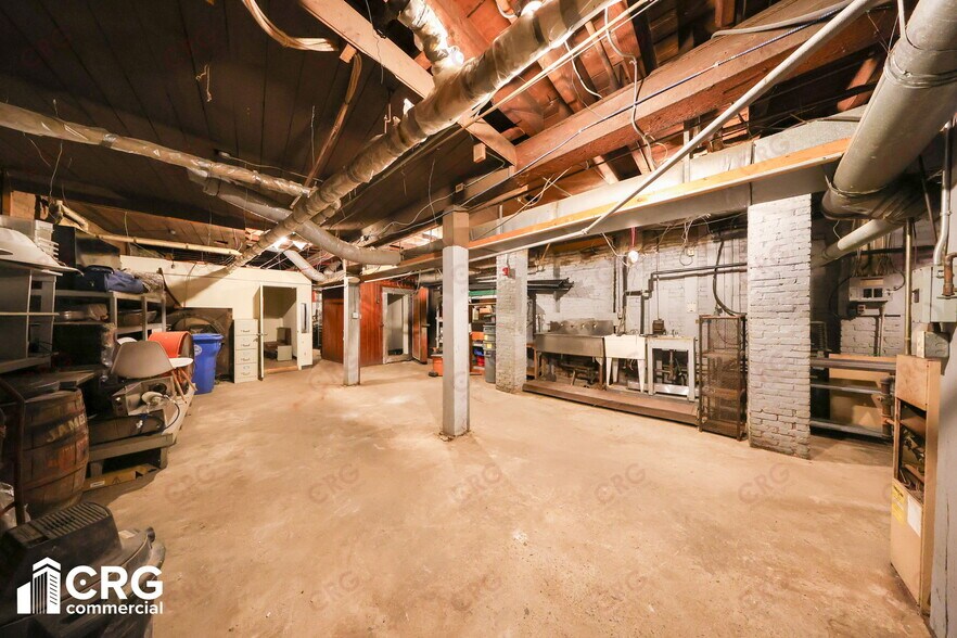 More Photos Of 653-663 Main St, Waltham Storefront Retail Office For Lease