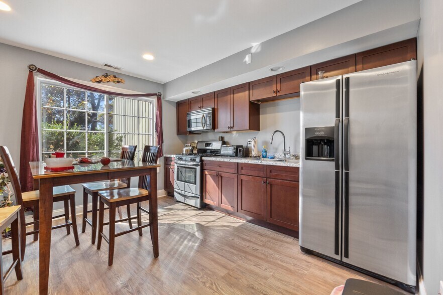 More Photos Of 7185 Burke Ln, Warrenton Industrial For Lease