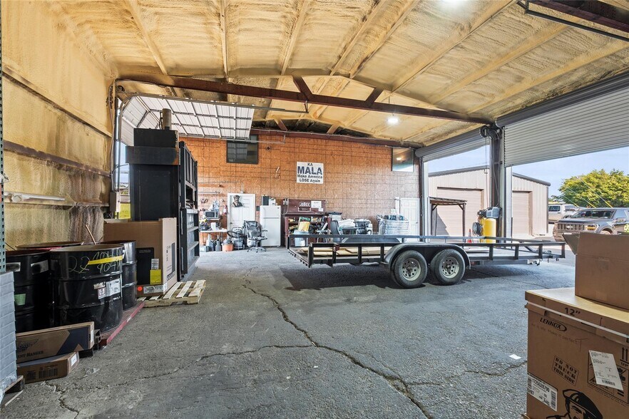 More Photos Of 600-608 FM 981, Blue Ridge Warehouse For Sale