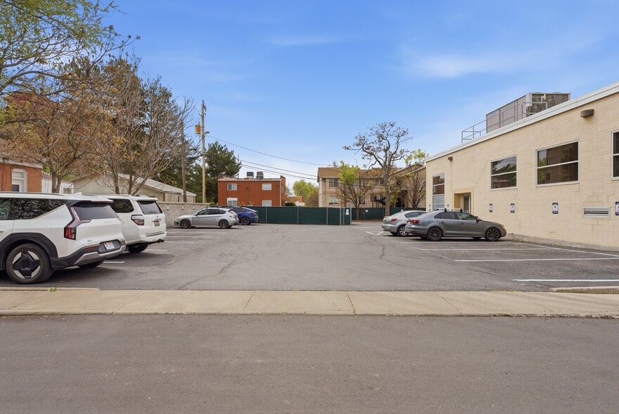 More Photos Of 555 S 300 E, Salt Lake City Office For Sale