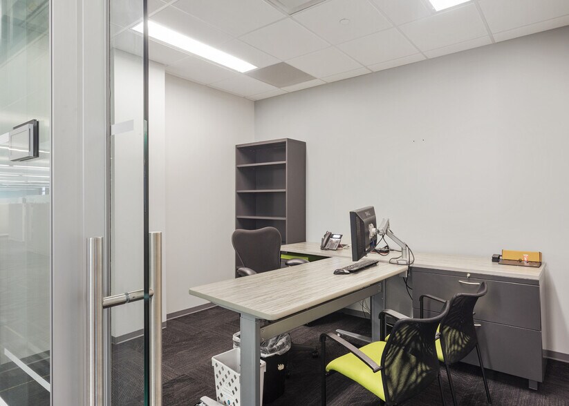 More Photos Of 2700 La Frontera Blvd, Round Rock Office For Lease