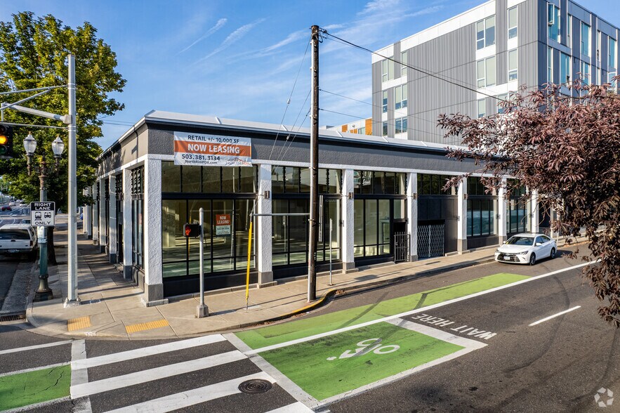 More Photos Of 106 NE Grand Ave, Portland Restaurant For Lease