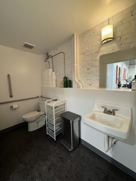 More Photos Of 802-820 N Wallace Ave, Bozeman Office For Lease