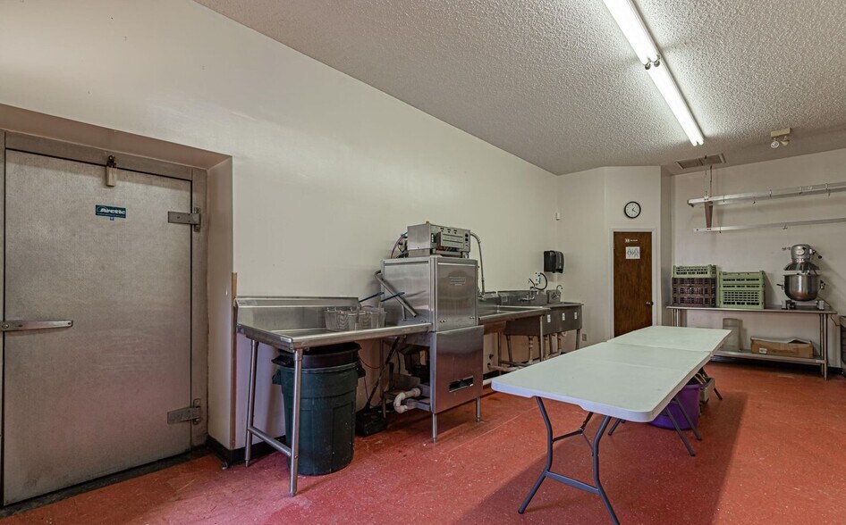 More Photos Of 3305 Parental Home Rd, Jacksonville Storefront Retail Office For Sale