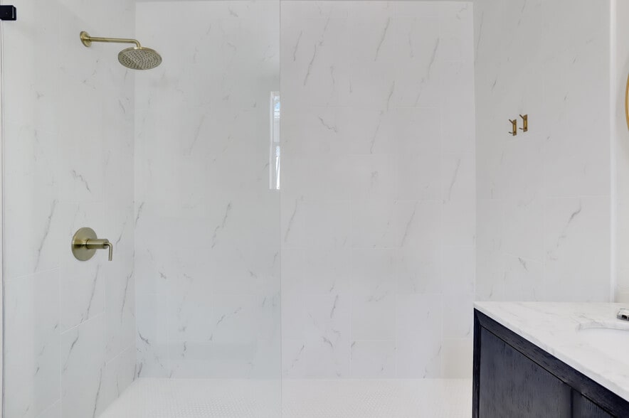 More Photos Of 233 Broad St, Nevada City Hotel For Sale