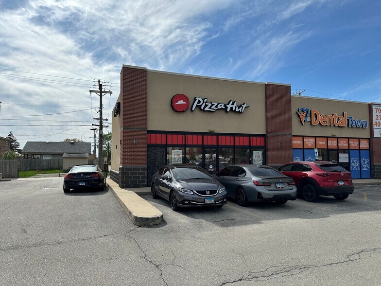 Primary Photo Of 5836 S Harlem Ave, Summit Freestanding For Lease