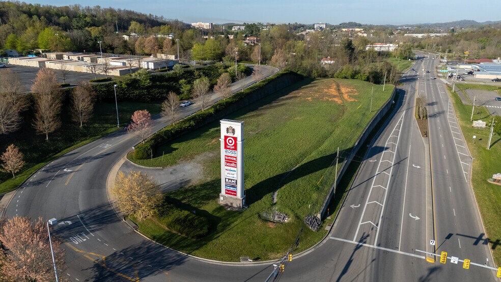 More Photos Of 16600 Highlands Center Blvd, Bristol Land For Lease