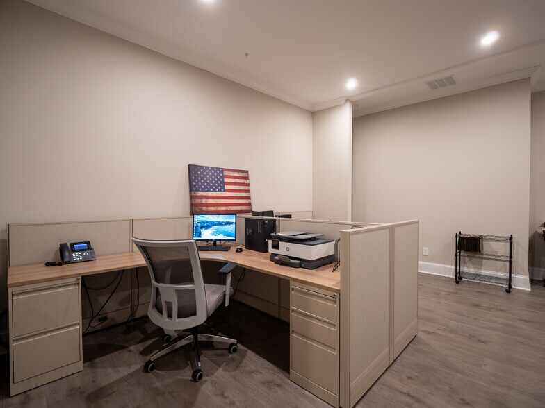 More Photos Of 3957 S Main St, Acworth Office For Sale