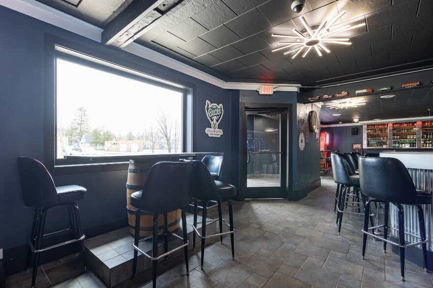More Photos Of 740 Washington St, Wausau Bar For Sale