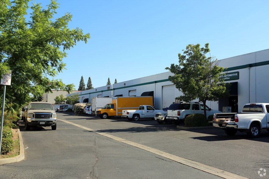 More Photos Of 3239 Monier Cir, Rancho Cordova Warehouse For Lease