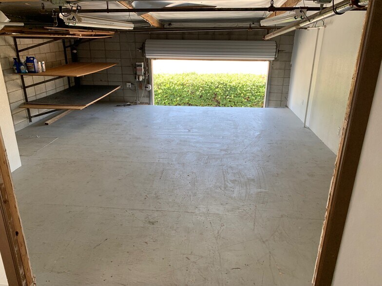 More Photos Of 4848 Colt St, Ventura Manufacturing For Sale