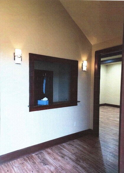 More Photos Of 2221 H G Mosley Pky, Longview Office For Sale