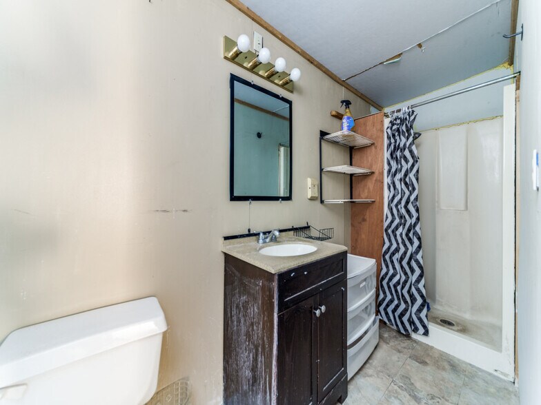 More Photos Of 40175 Interstate 10 W, Boerne Industrial For Sale