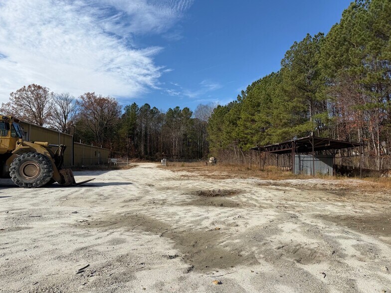 More Photos Of 429 Granite Quarry Trl, Mount Airy Warehouse For Lease