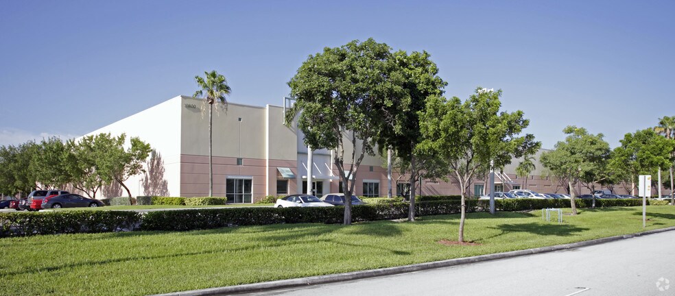 More Photos Of 10800 NW 103rd St, Medley Warehouse For Lease