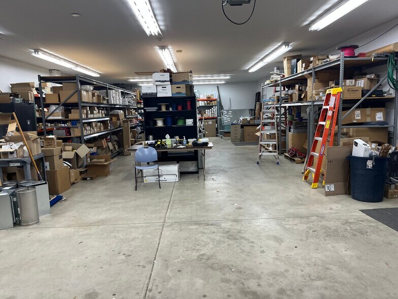 More Photos Of 14 Currency Dr, Bloomington Office For Sale
