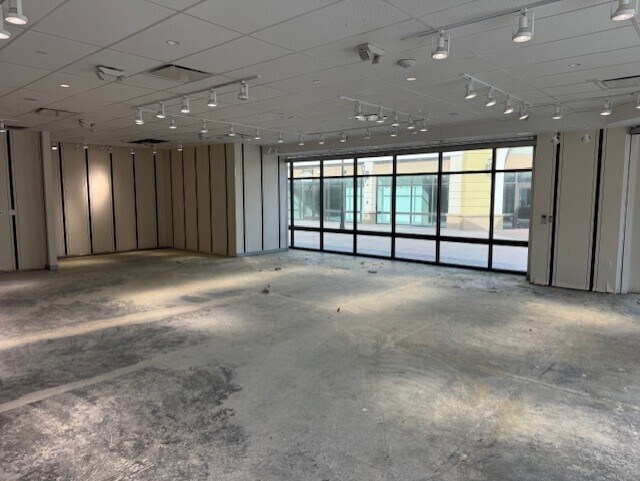 More Photos Of 500 N IH 69, Robstown Warehouse For Lease