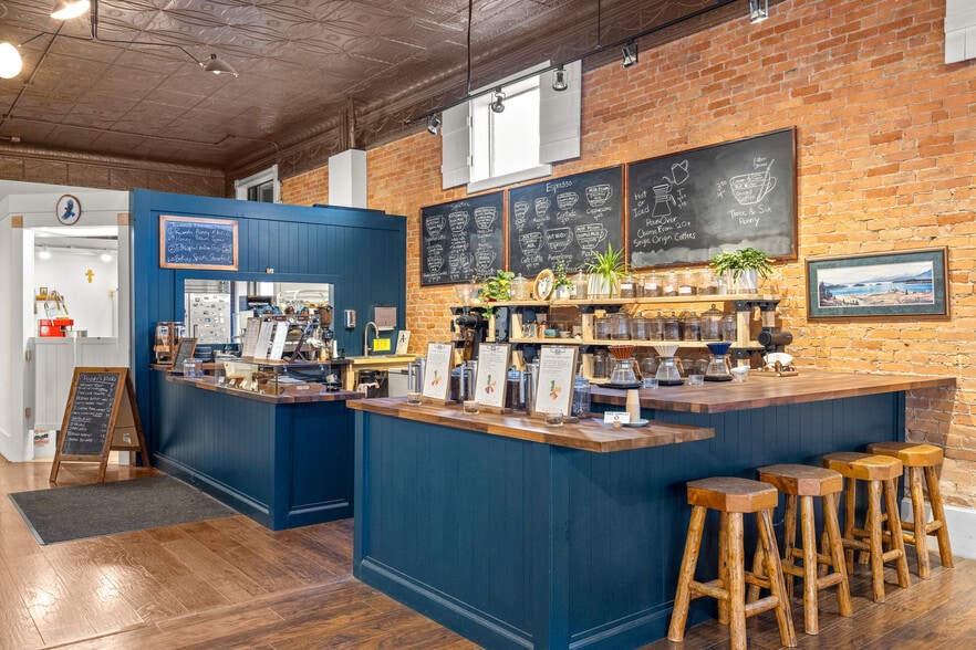 More Photos Of 17 2nd St E, Kalispell Storefront Retail Office For Sale