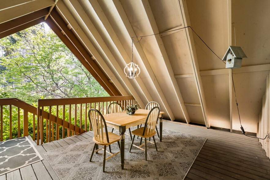 More Photos Of 49198 McKenzie Hwy, Vida Hospitality For Sale