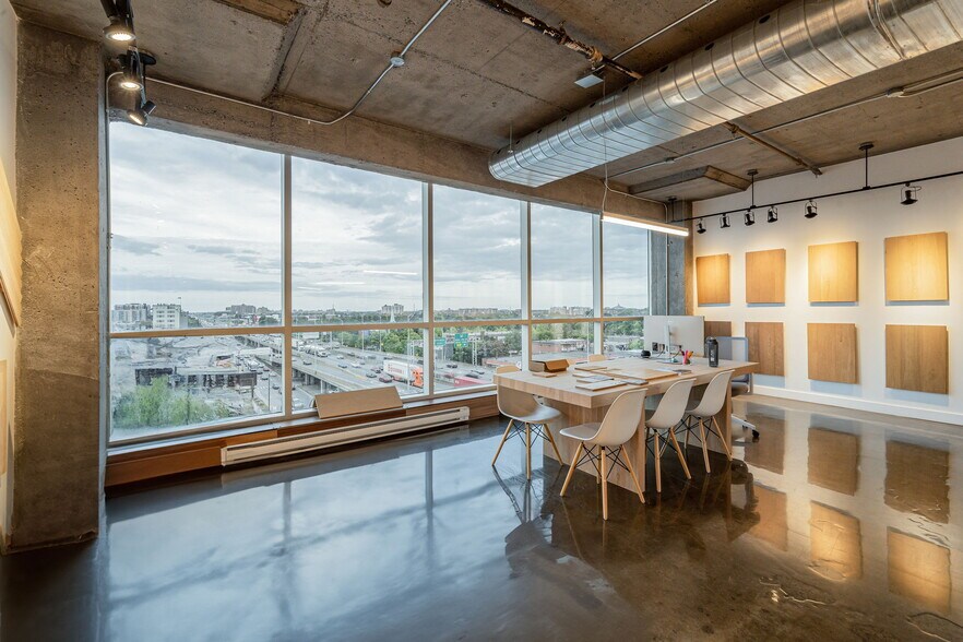 More Photos Of 3737 Boul Cremazie E, Montréal Office For Sale
