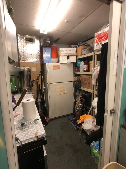 More Photos Of 923 S 21st Ave, Hollywood General Retail For Sale
