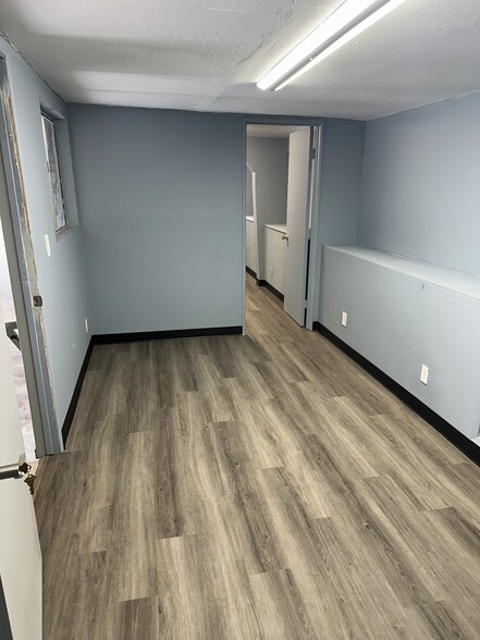 More Photos Of 11440 N Woodside Ave, Santee Unknown For Lease