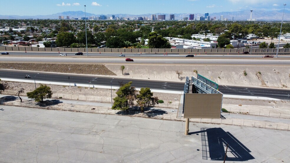 More Photos Of 3984 Boulder Highway Hwy, Las Vegas Land For Lease