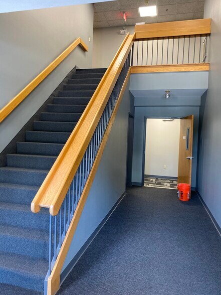 More Photos Of 555 Pleasant St, Attleboro Office For Sale